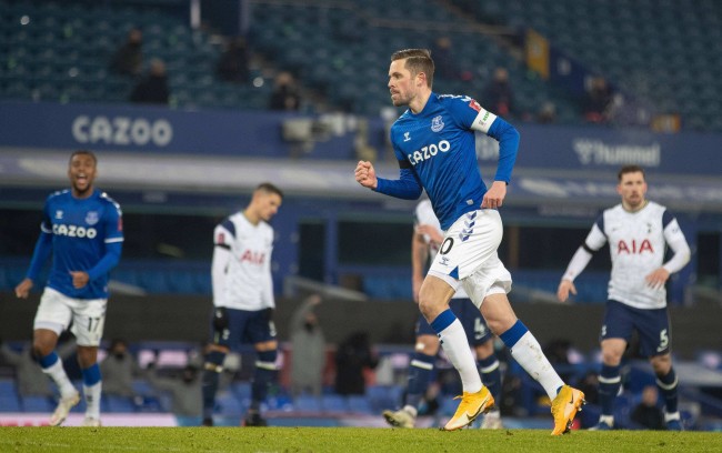 限的中场新 限的中场新